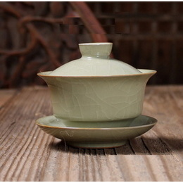  Longquan celadon & Geyao and Diyao covered bowl for chinese kung fu tea ; Geyao cream-colored 160ml