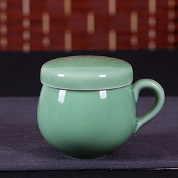 Longquan celadon fashion strainer cup ; Diyao plum green