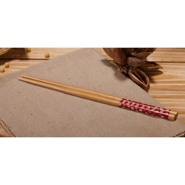 Simple flower designs carbonized bamboo chopsticks one pair of loaded