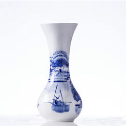 Jingdezhen ceramics hand-painted blue and white lotus small vase flower style1
