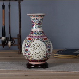 Jingdezhen céramique creux exquis bleu et blanc porcelaine vase salon vintage creux blanc Creative Décoration Style9