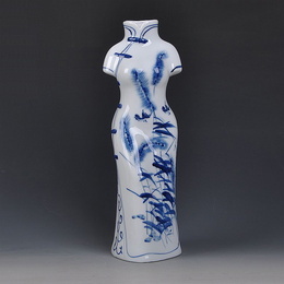 Jingdezhen ceramics, high-grade hand-painted blue and white Cheongsam and Tang suit shaped vase, classical ethnic style crafts ornaments Style5