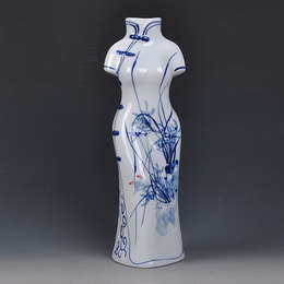 Ceramica Jingdezhen, de înaltă calitate pictate manual albastru și alb Cheongsam și Tang costum vaza de formă, ornamente clasice etnice artizanat Style6