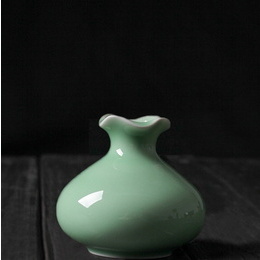 Falbala opening longquan celadon flower hydroponics vases & ornaments ; Diyao plum green