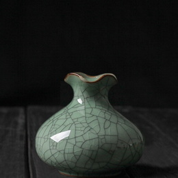 Falbala opening longquan celadon flower hydroponics vases & ornaments ; Geyao plum green & iron wire