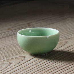 Longquan celadon & pruim groen, power blue & crackle glaze ware kung fu theekop; Diyao pruimgroen