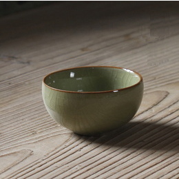 Longquan celadon & szilva zöld, kék és rágcsáló mázas kung fu tea csésze; Geyao krémszínű crackle mázáru