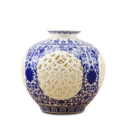 Jingdezhen porcelain & blue and white hollow-out vase ; Style6