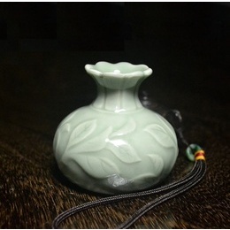 Longquan celadon old state-run type of pomegranate-shaped vase ornaments antique technology