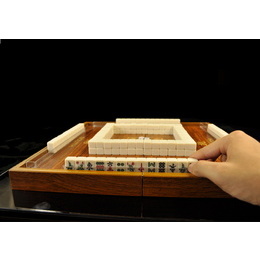 Mini two-tone Mahjong with folding wooden table and mahjong tiles foot
