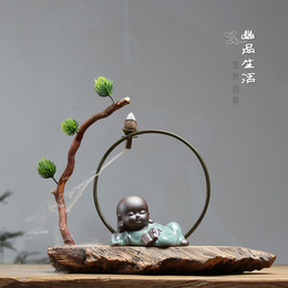 Sød lille munk Zen træ ornamenter
