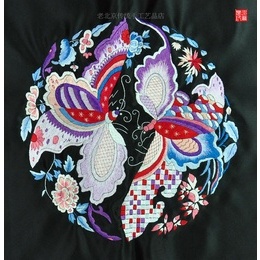 Ručně vyšívaná vyšívaná dekorativní malba Butterfly