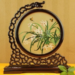 Suzhou haftu słynny ręczny ekran haftu na pulpicie