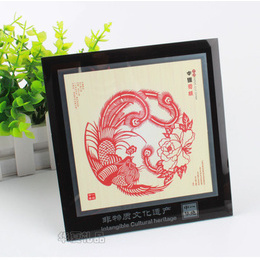 Peinture décorative chinoise découpée sur papier Phoenix