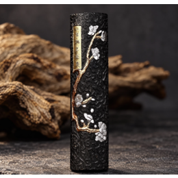 Anhui Handmade Pine-Soot Ink Stick (2 Liang)